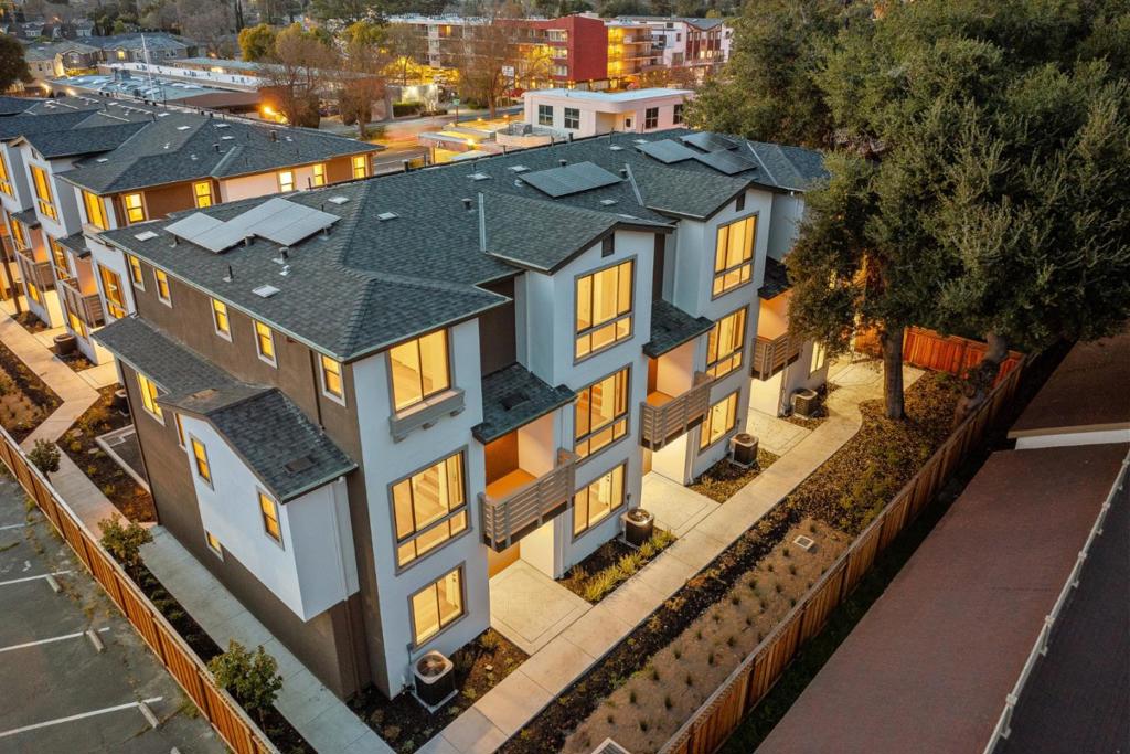 955 Woodside Road