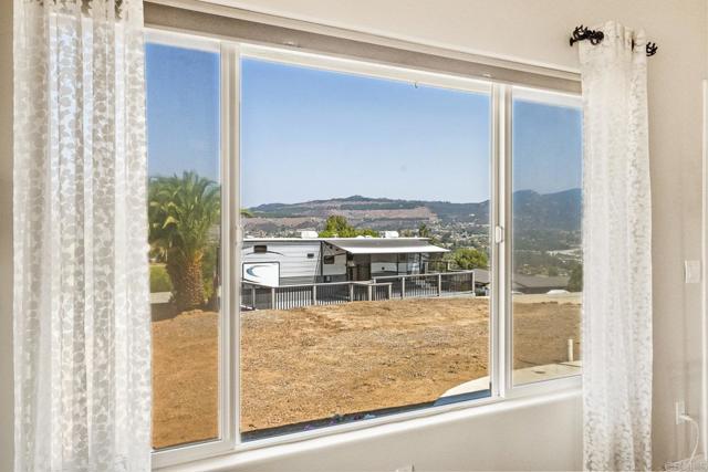 Detail Gallery Image 12 of 55 For 9318 Idyl Pl, Lakeside,  CA 92040 - 3 Beds | 2 Baths