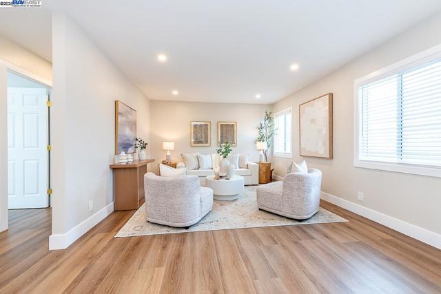 41327 Erma Ave, Fremont CA: https://media.crmls.org/mediaz/45bb5cdd-fc43-4bfb-bc47-e0a838e7d476.jpg