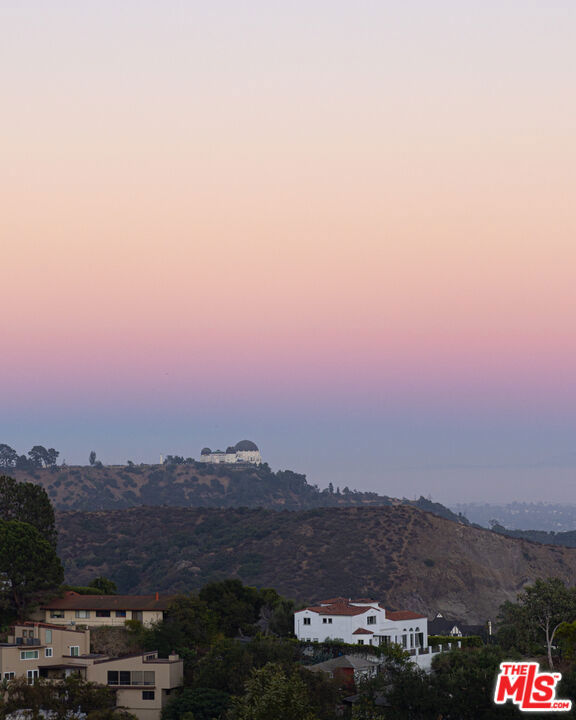 6300 Mulholland Highway, Los Angeles CA: https://media.crmls.org/mediaz/45bd331c-12ea-4d94-82d2-07fe0a5def0a.jpg