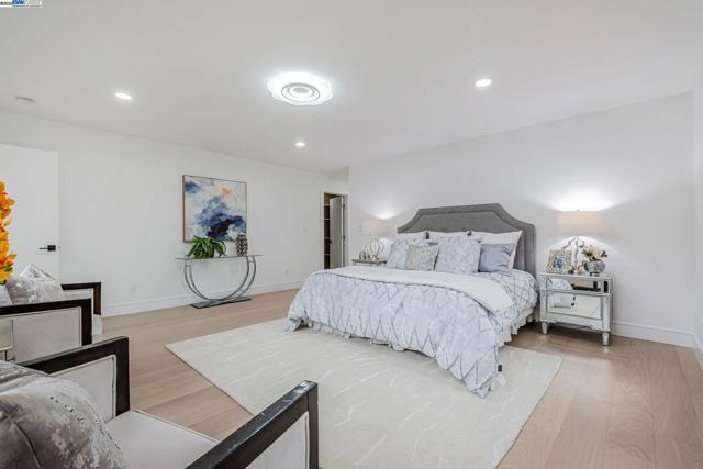 41511 Chadbourne Dr, Fremont CA: https://media.crmls.org/mediaz/45bd7a1b-50a7-4faf-8f1a-dc672f8063be.jpg