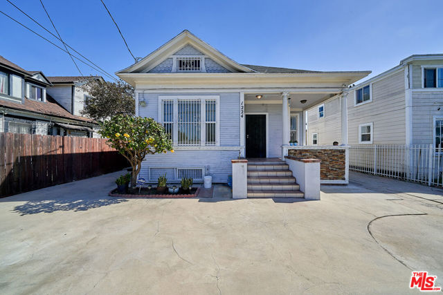 1224 Dewey Avenue, Los Angeles CA: https://media.crmls.org/mediaz/45be4dbe-a57a-4832-ae67-26ae3ca92a8a.jpg