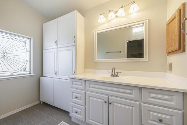 3015 E Bayshore Road, Redwood City CA: https://media.crmls.org/mediaz/45be66f6-3c5b-49c2-a33e-d6b6a1034f61.jpg