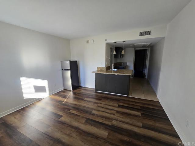 Detail Gallery Image 12 of 26 For 801 National City Bld #212,  National City,  CA 91950 - 1 Beds | 1 Baths