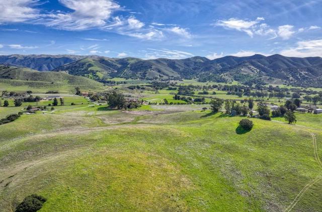 29145 Chualar Canyon Road, Chualar CA: https://media.crmls.org/mediaz/45bede0b-b2f6-4836-a27d-10bebee8c56f.jpg