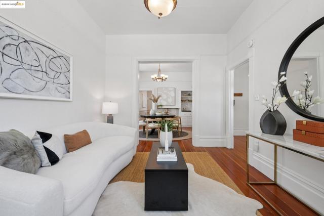 3116 Harrison St, Oakland CA: https://media.crmls.org/mediaz/45bfb1c9-5ac9-4b7b-ad7d-cdc68a0284af.jpg