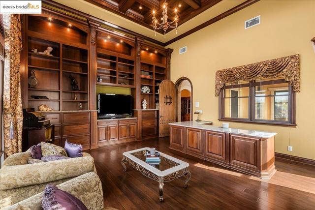 3600 Byer Rd, Byron CA: https://media.crmls.org/mediaz/45c027a3-9638-4a26-aeb2-75a5d638f3a3.jpg