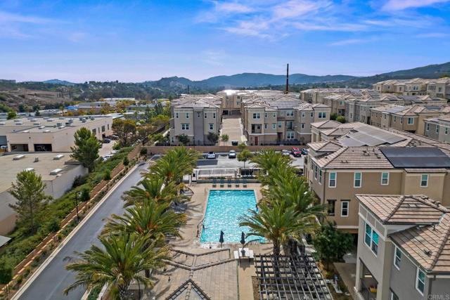 1229 Sunrise, San Marcos CA: https://media.crmls.org/mediaz/45c03080-3d44-43a8-b3e4-67a669559547.jpg