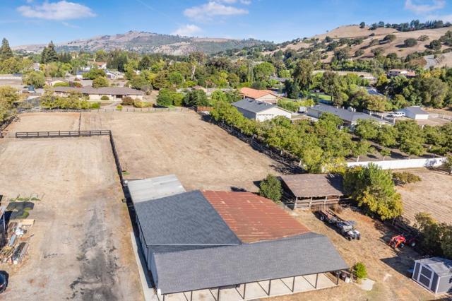 2135 Diana Avenue, Morgan Hill CA: https://media.crmls.org/mediaz/45c0c680-a204-42cf-ae3e-b1abab21ab36.jpg