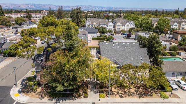 10090 Pasadena Avenue, Cupertino CA: https://media.crmls.org/mediaz/45c0d49b-02a2-4514-a65b-c69c354bf48a.jpg
