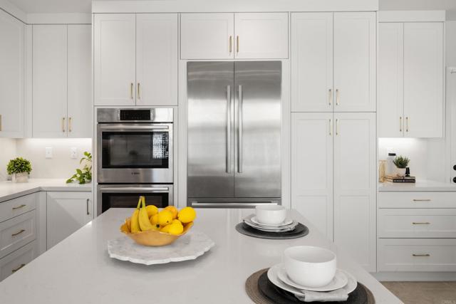 107 Starbright, Irvine CA: https://media.crmls.org/mediaz/45c22ada-8f17-4766-8765-4404910e2728.jpg
