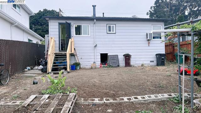 Image 19 of 27 For 25111 Del Mar Ave