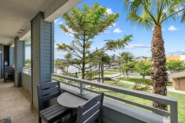 Detail Gallery Image 16 of 33 For 1437 Windshore Way, Oxnard,  CA 93035 - 3 Beds | 2 Baths