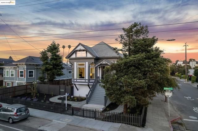 2602 Adeline St, Oakland CA: https://media.crmls.org/mediaz/45c473bc-27b3-4274-893a-43af1d399d30.jpg