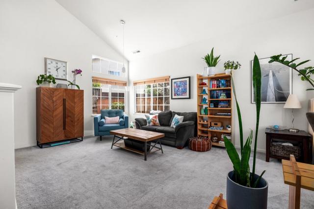 7 Massachusetts Circle, Salinas CA: https://media.crmls.org/mediaz/45c511ea-3dbc-4b5f-8b4c-57ed1fe25672.jpg