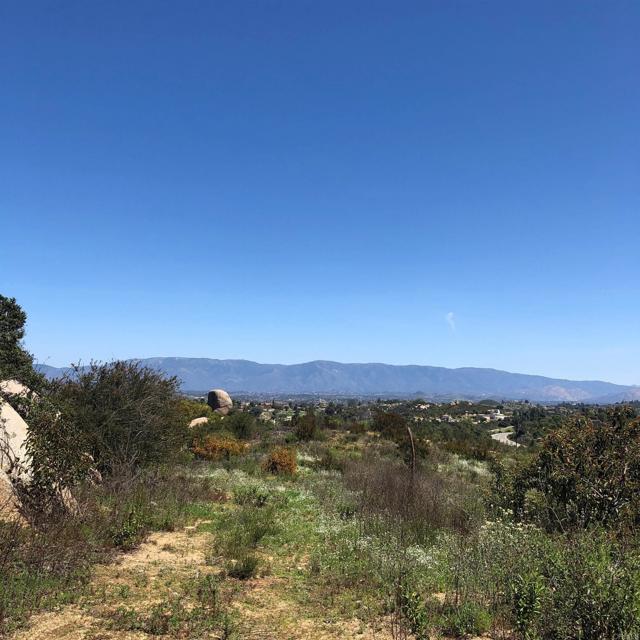 0 High Mountain Ln, Escondido CA: https://media.crmls.org/mediaz/45c5a67b-3a72-457d-8f50-41fc24ff806f.jpg