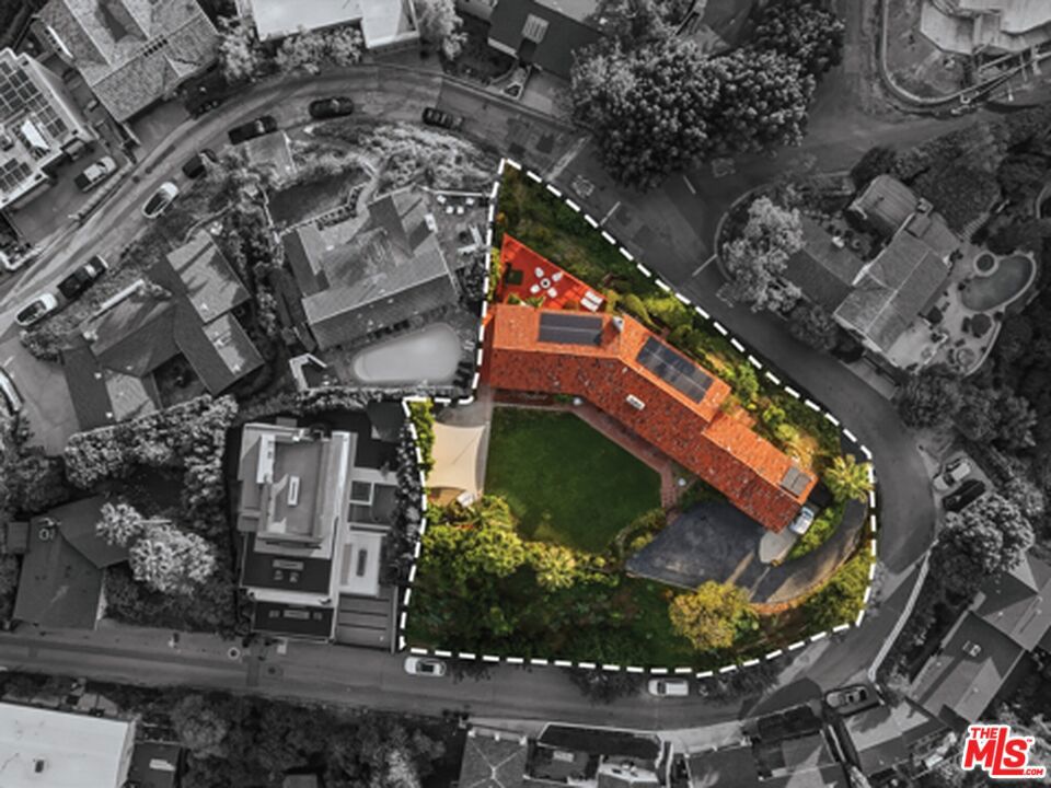 2445 El Contento Drive