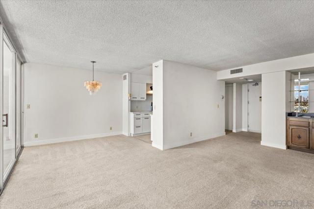 1820 Avenida Del Mundo, Coronado CA: https://media.crmls.org/mediaz/45c69880-9927-40fe-9967-bca3ddf7b6b9.jpg