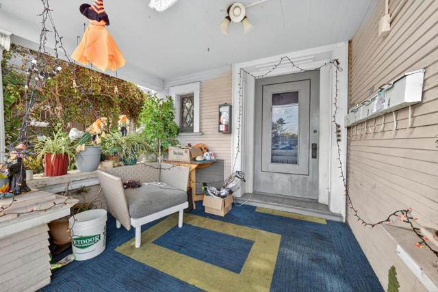 309 N 5th Street, San Jose CA: https://media.crmls.org/mediaz/45c6bda3-303f-4406-a655-a52281d09198.jpg