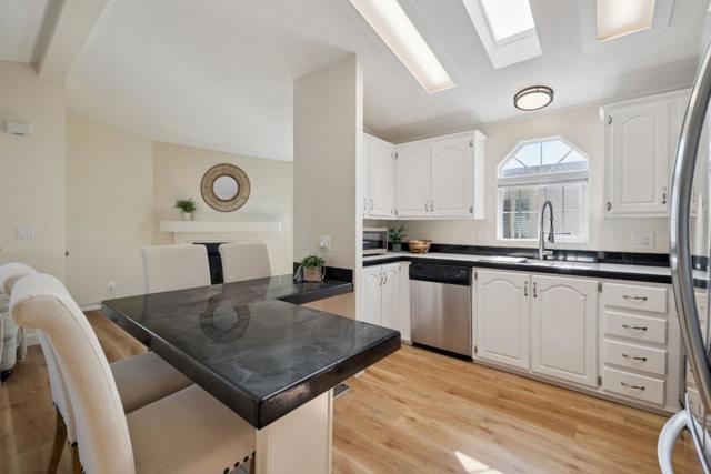 2711 Mar Vista Dr, Aptos CA: https://media.crmls.org/mediaz/45c858ce-0ecd-43de-9230-98cf7afe301c.jpg