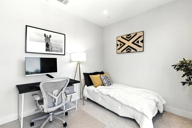 2014 W Middlefield Road, Mountain View CA: https://media.crmls.org/mediaz/45c897aa-62dd-4da7-a359-98fb6877eae2.jpg