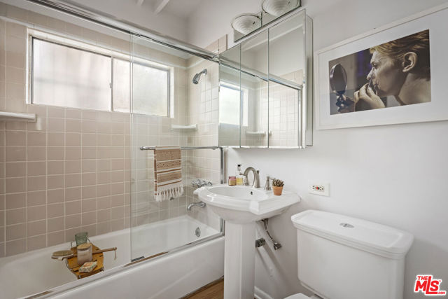 122 Thornton Place photo 33
