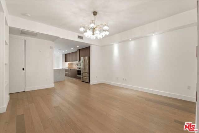 1345 Havenhurst Drive, West Hollywood CA: https://media.crmls.org/mediaz/45caa6fe-a8c5-4fc1-9938-f100ed236b9c.jpg