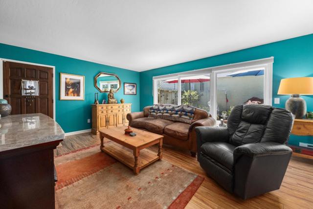 176 Crestview Court, Watsonville CA: https://media.crmls.org/mediaz/45cab3b3-452d-4826-a855-e540811a6ee8.jpg