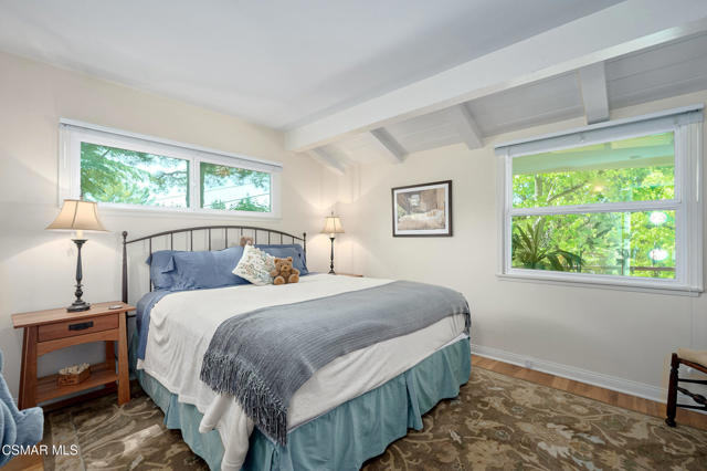 22101 Mulholland Drive, Woodland Hills CA: https://media.crmls.org/mediaz/45ccca0a-fd80-4b0b-a283-fee9e6c32049.jpg