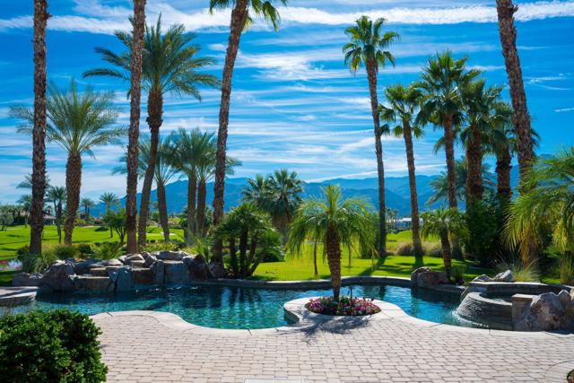 58061 Carmona, La Quinta CA: https://media.crmls.org/mediaz/45cdde34-56d1-44f5-957f-e601164ae1dc.jpg