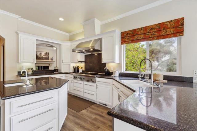 2710 Summerland Road,  CA: https://media.crmls.org/mediaz/45ce5bef-0f1b-4c3c-a9ec-a6002fd86c86.jpg