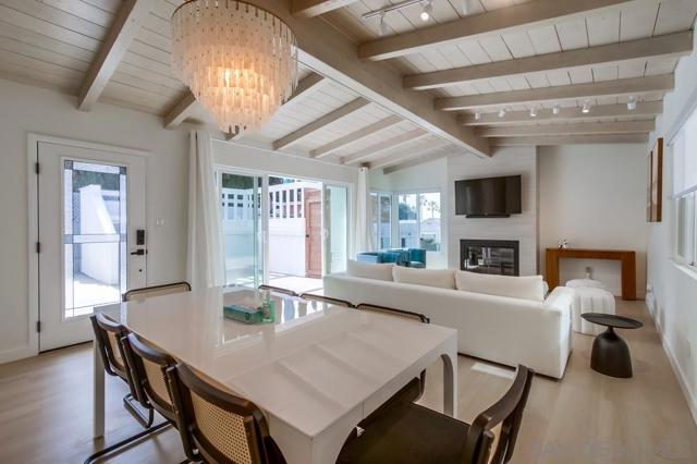 8457 Paseo Del Ocaso, La Jolla CA: https://media.crmls.org/mediaz/45ce6032-31a4-40b8-becb-b7a76bd70cf7.jpg