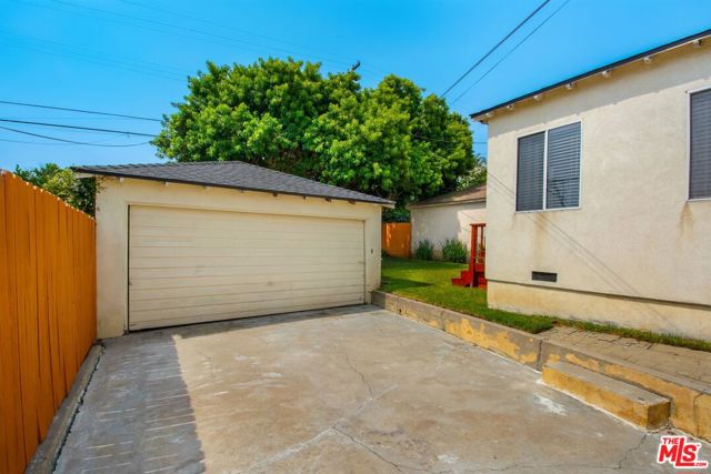 4258 58th Place, Los Angeles, California 90043, 3 Bedrooms Bedrooms, ,2 BathroomsBathrooms,Single Family Residence,For Sale,58th,24413925