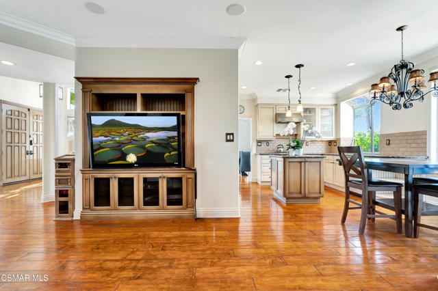 5177 Pesto Way, Oak Park CA: https://media.crmls.org/mediaz/45cf1b2b-bbbf-45d1-846e-a0c7d516e88c.jpg