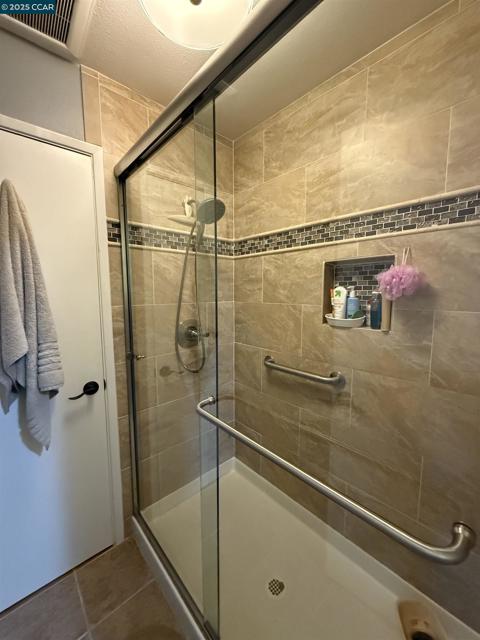 1036 Oak Grove Rd, Concord CA: https://media.crmls.org/mediaz/45d2918b-1f82-4bfe-964f-5bf2d6db55a1.jpg