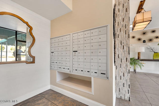 2901 Peninsula Road, Oxnard CA: https://media.crmls.org/mediaz/45d2d504-949f-48ed-8554-2a4fa044977c.jpg