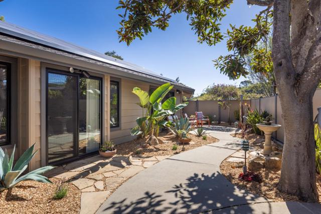 301 Euclid Avenue, Monterey CA: https://media.crmls.org/mediaz/45d2de5a-382b-4c98-b5af-e331000b4f0b.jpg