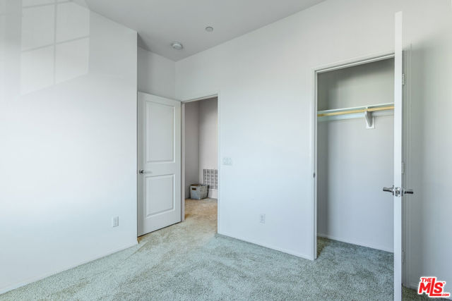 15978 Pilot Avenue, Chino CA: https://media.crmls.org/mediaz/45d30333-bb88-44d9-89f4-dd811185dcab.jpg