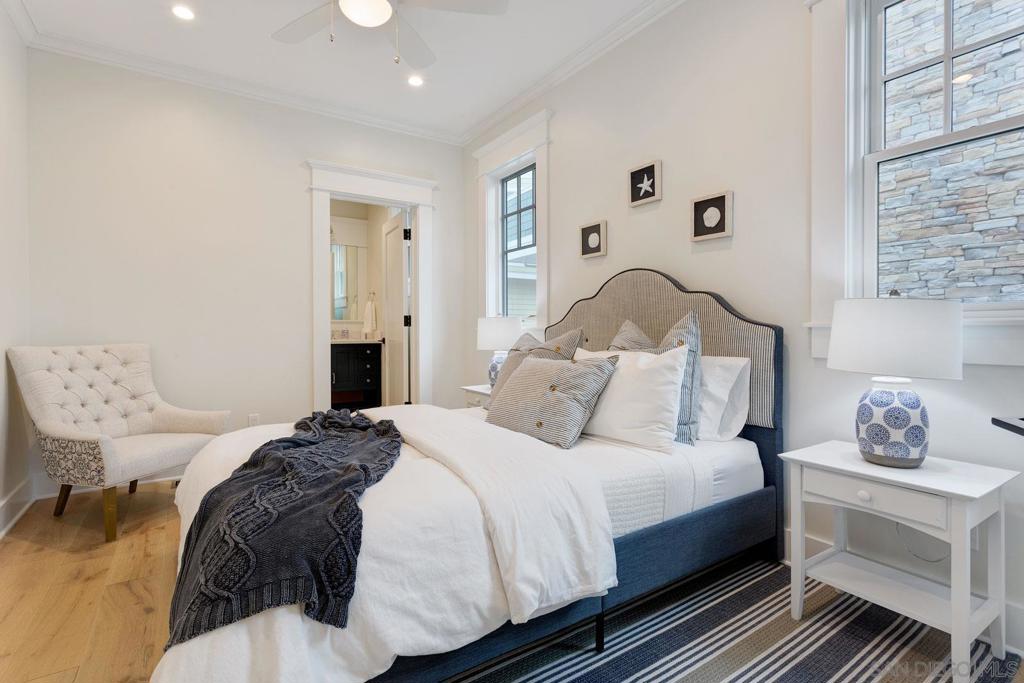 MLS #250017622SD img 19