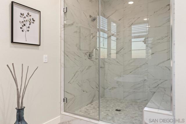 Image 29 of 43 For 6418 Fischer Way