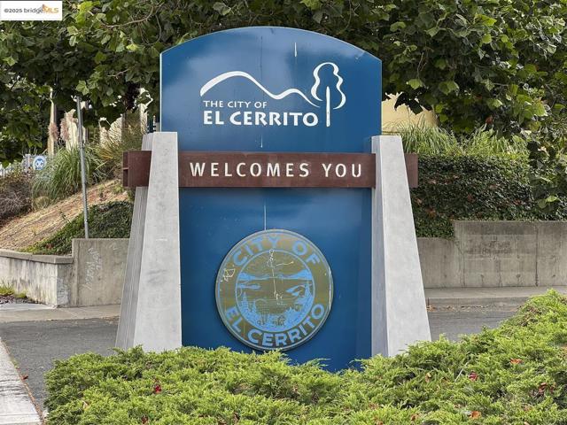 1130 Richmond ST, El Cerrito CA: https://media.crmls.org/mediaz/45d4ff62-4901-4a5c-9f55-1833e0966aa4.jpg
