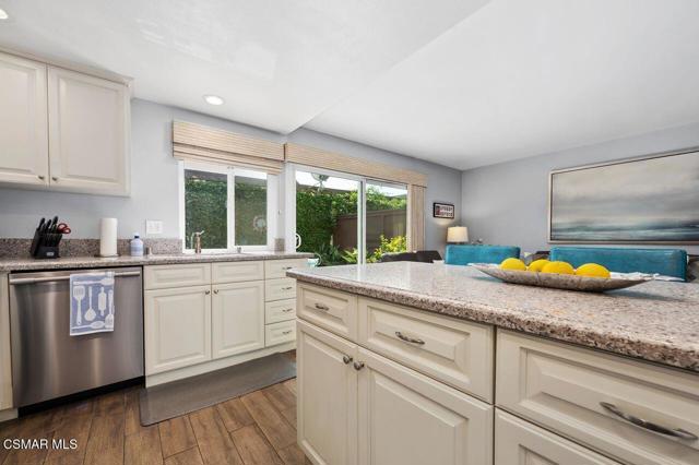 1282 Stonewood Court, San Pedro CA: https://media.crmls.org/mediaz/45d53e45-d775-4c5f-89a8-b5fb345a9a99.jpg