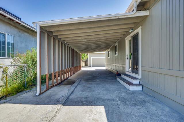 764 4th Avenue, Redwood City CA: https://media.crmls.org/mediaz/45d56126-fcea-4d23-9a4d-9557ac782f4e.jpg