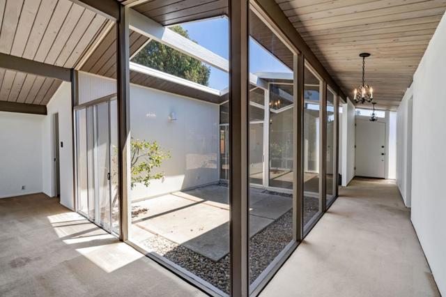 106 Eliza Court, Foster City CA: https://media.crmls.org/mediaz/45d6841b-19c4-47dd-a5cf-6e9042726e75.jpg