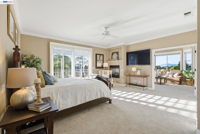 Image 19 of 54 For 2680 Marina Ave.