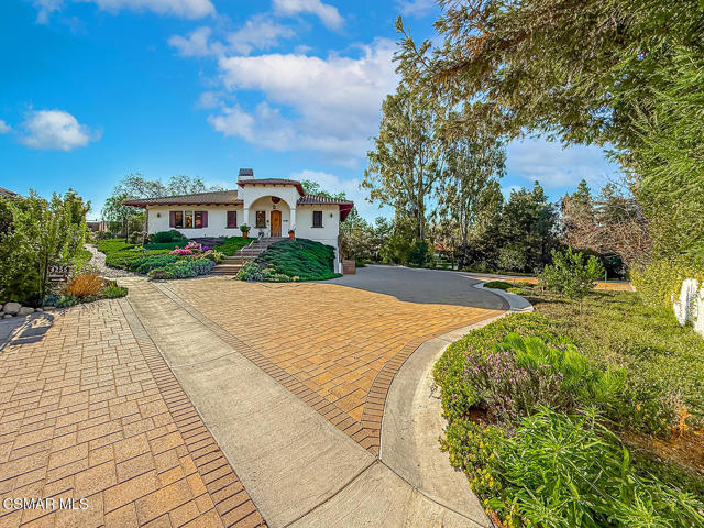 4255 Saddlecrest Lane, Westlake Village CA: https://media.crmls.org/mediaz/45d6e479-fc9c-4afa-90dc-4fbb8e084a06.jpg