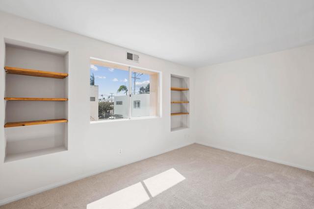 Detail Gallery Image 25 of 38 For 962 E Ave a,  Coronado,  CA 92118 - 3 Beds | 2/1 Baths