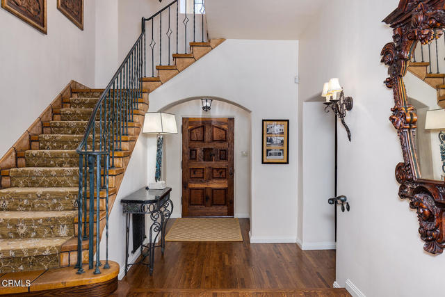 1711 Fairmount Avenue, La Canada Flintridge CA: https://media.crmls.org/mediaz/45d7b6cb-748c-4478-8de4-cb6468f4df91.jpg