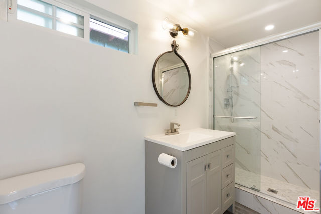 483 Sturtevant Drive, Sierra Madre CA: https://media.crmls.org/mediaz/45d7dff2-0f0d-4d7e-b2b9-16209d78f690.jpg