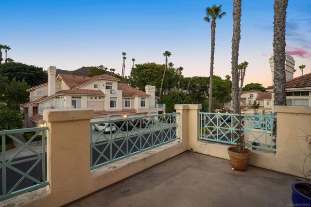 12670 Springbrook Dr, San Diego CA: https://media.crmls.org/mediaz/45d802d7-e477-4b3a-92cc-90d7d1a33ccc.jpg